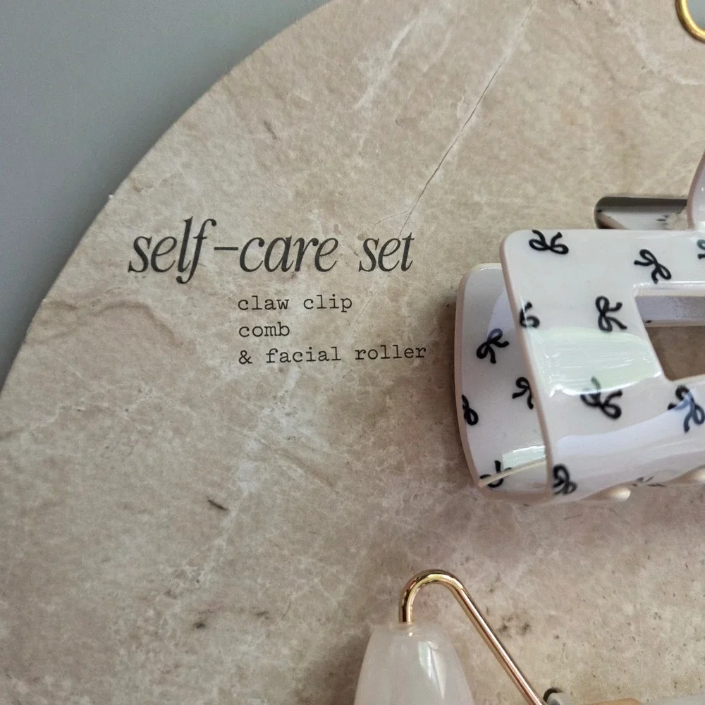 A New Day Self-Care Set White Bow Claw Clip Iridescent Comb Facial Roller 3pc
